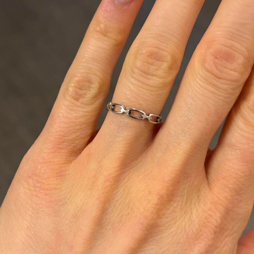 The Wrenlee Chunky dainty braided chain link ring stainless steel silver